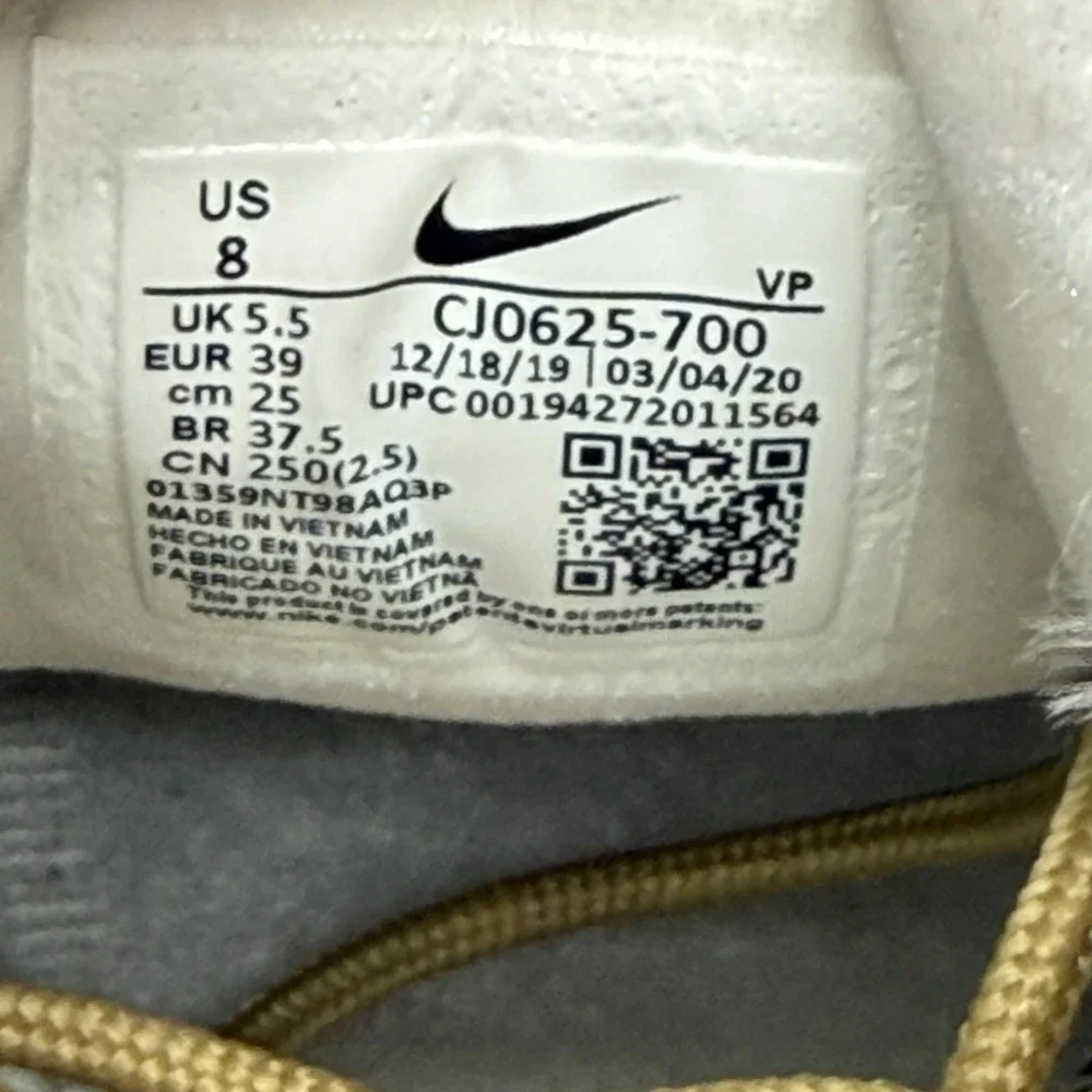 Nike Air Max 97 LX Metallic Gold Women's Size 8 CJ0625-700‎